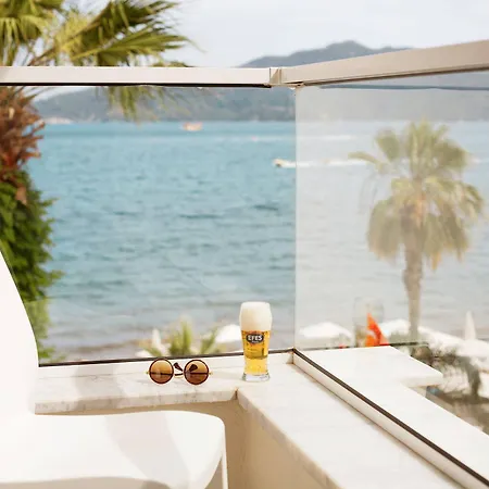 Hotel Sunprime Beachfront 3*